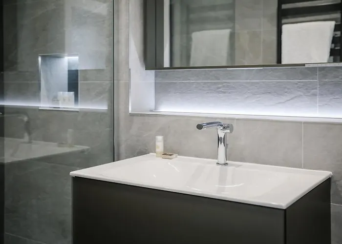 Cherry Trees * ويندرمير