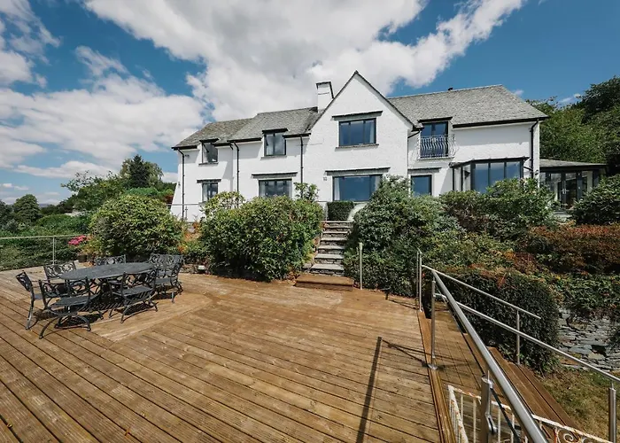 Cherry Trees ويندرمير