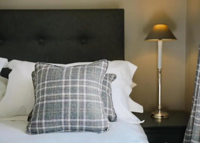 Cherry Trees ويندرمير